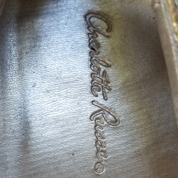 Size 9.5 Charlotte Russe Gold Metallic High Heels Pump Shoes Round Toe Ladies - Picture 5 of 12